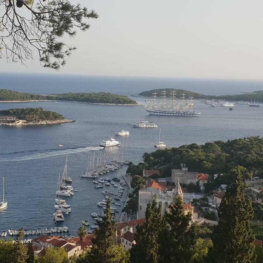 Guest House Alisa Hvar Town Exteriér fotografie