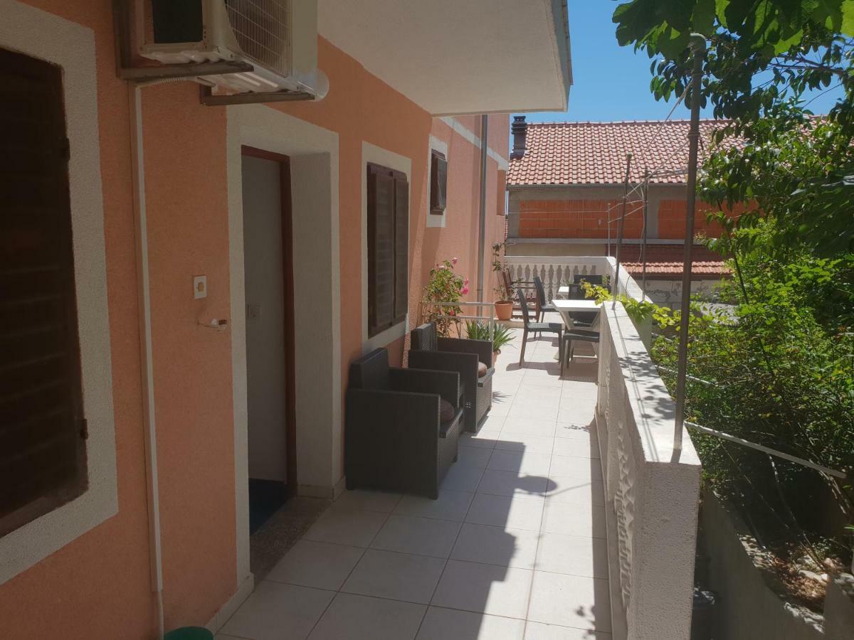 Guest House Alisa Hvar Town Exteriér fotografie